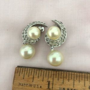 Gorgeous double Pearl clip on earrings-with diamonds-white gold-